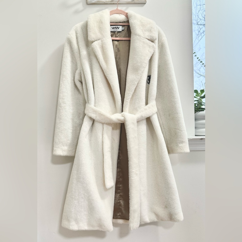 VHNY teddy white coat Small retail $250+